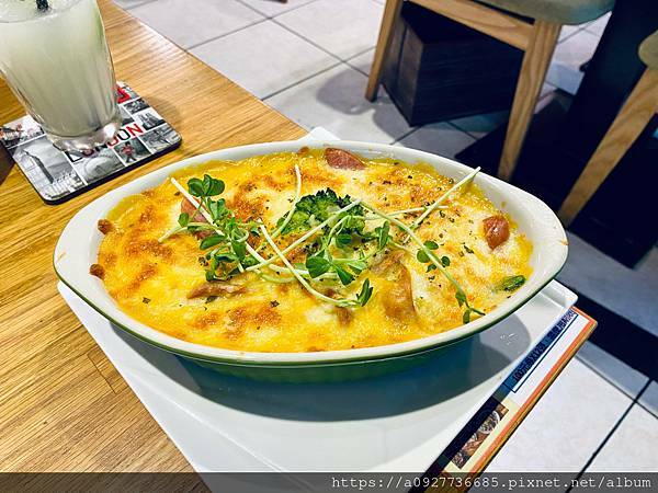 Aries pasta中和美食、中和親子寵物友善餐廳、中和環球百貨旁的平民美食【Aries Pasta】•提供許多桌遊的餐廳、高CP值、聚餐的好所在