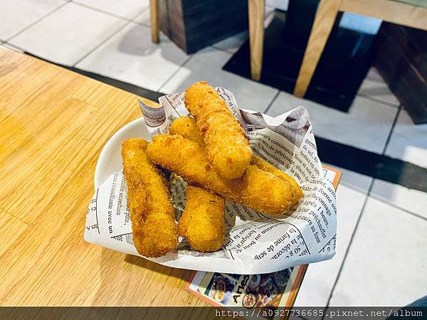 Aries pasta中和美食、中和親子寵物友善餐廳、中和環球百貨旁的平民美食【Aries Pasta】•提供許多桌遊的餐廳、高CP值、聚餐的好所在