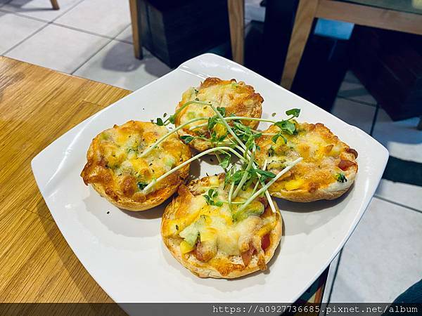 Aries pasta中和美食、中和親子寵物友善餐廳、中和環球百貨旁的平民美食【Aries Pasta】•提供許多桌遊的餐廳、高CP值、聚餐的好所在