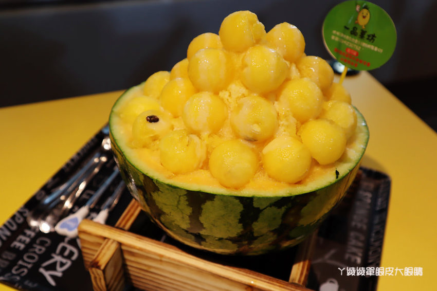 新竹冰店推薦一品菓坊，浮誇鮮果盅平價好吃，城隍廟附近最新拍照打卡點