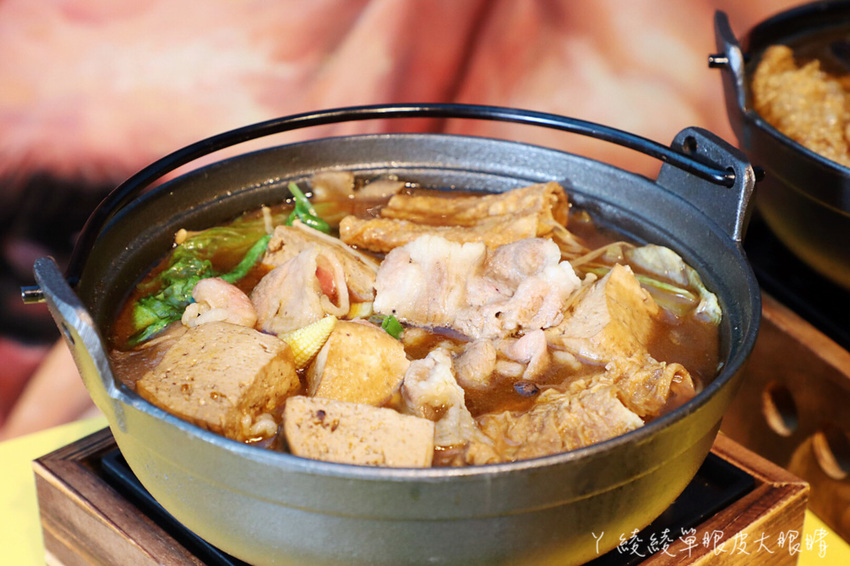 一個人也可以吃薑母雞跟麻辣鴨血豆腐鍋！新竹城隍廟冰店推出個人平價鍋物陪你過冬
