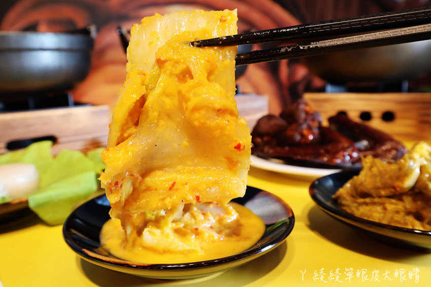 一個人也可以吃薑母雞跟麻辣鴨血豆腐鍋！新竹城隍廟冰店推出個人平價鍋物陪你過冬