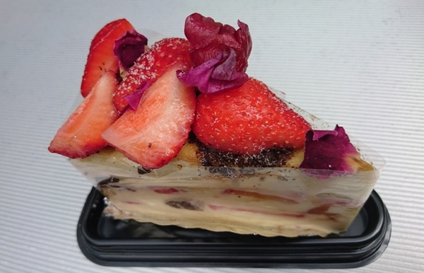 先生sensei(漢神巨蛋):高雄漢神巨蛋~先生sensei手作千層蛋糕~一生懸命 手作千層~下午茶的絕佳選擇~抹茶控必吃~