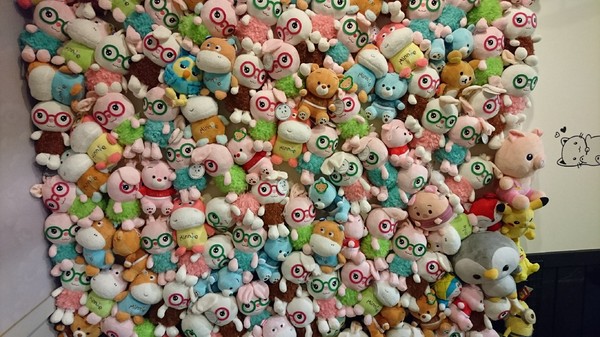 Awake Coffee(巨蛋店)：高雄~Awake Coffee (巨蛋店)~超好拍創意娃娃牆~萌萌噠貓爪蛋糕及貓咪拉花~美味餐點溫馨氣氛~值得推薦~