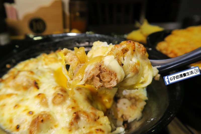 新丼日式丼飯專賣店-美式新丼 起司+滿滿牛肉