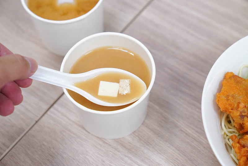 初麵炸雞涼麵 (10)