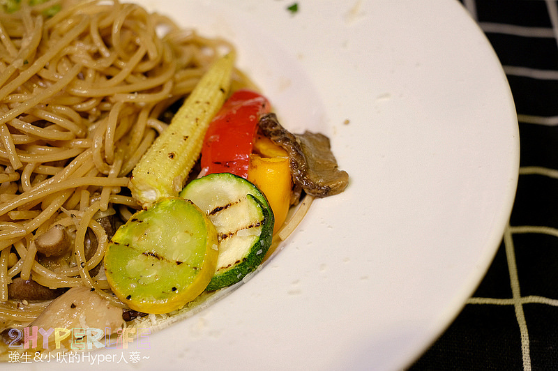 台中好吃餐酒館,台中美食,台中西區餐酒館,台中餐酒館,台中餐酒館推薦,高冠咖啡餐酒館,高冠餐酒館價格,高冠餐酒館菜單 @強生與小吠的Hyper人蔘~