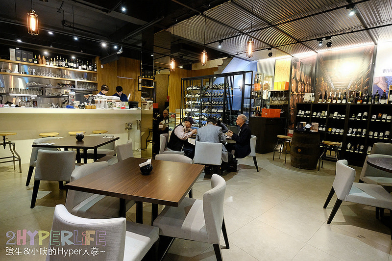 台中好吃餐酒館,台中美食,台中西區餐酒館,台中餐酒館,台中餐酒館推薦,高冠咖啡餐酒館,高冠餐酒館價格,高冠餐酒館菜單 @強生與小吠的Hyper人蔘~