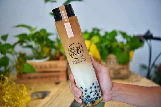 原飲：台中西屯區美食-梨子咖啡館旗下新品牌，飲品採用原礦家農法無農藥茶葉及新鮮水果，全系列飲品加珍珠0元！