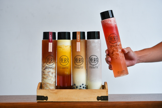 原飲：台中西屯區美食-梨子咖啡館旗下新品牌，飲品採用原礦家農法無農藥茶葉及新鮮水果，全系列飲品加珍珠0元！