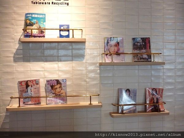 nu12-雜誌區.JPG nu12-雜誌區.JPG