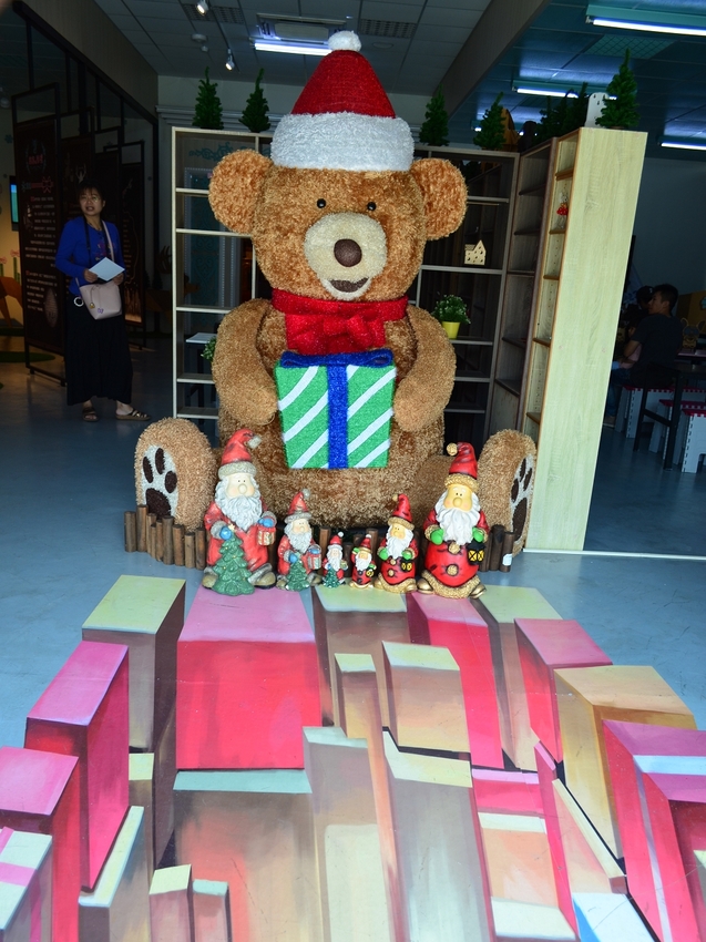 后里景點_約客‧厚禮 築夢手創館│超熱門打卡熱點，打開禮物盒，迎接聖誕節禮物的到來~ - 愛伊特candy的分享樂園