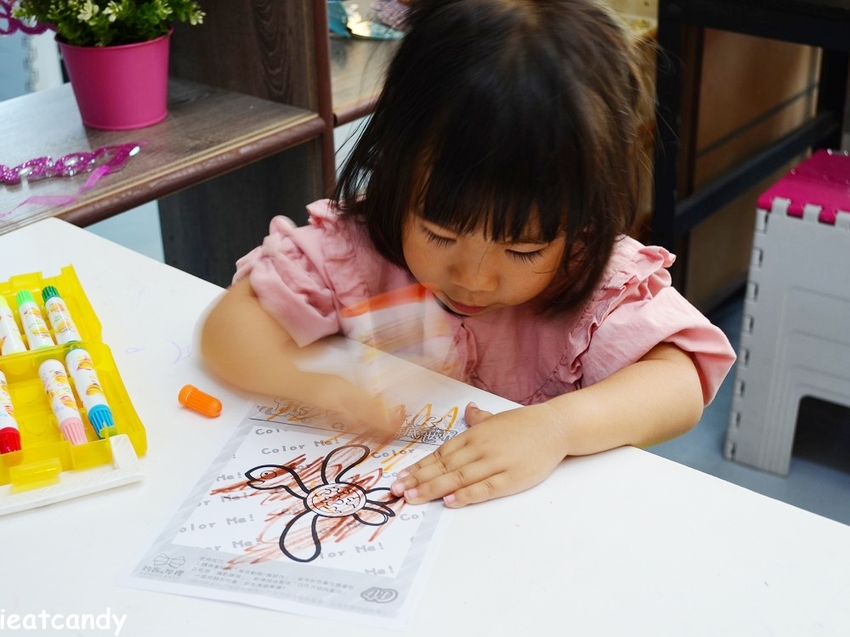 后里景點_約客‧厚禮 築夢手創館│超熱門打卡熱點，打開禮物盒，迎接聖誕節禮物的到來~ - 愛伊特candy的分享樂園