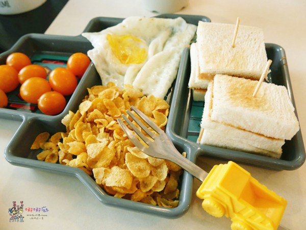 桃園美食,早餐,卡早,牽絲,起司,兒童遊戲區,兒童餐