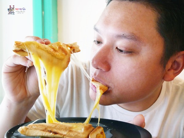 桃園美食,早餐,卡早,牽絲,起司,兒童遊戲區,兒童餐