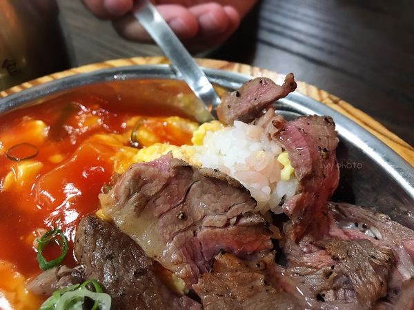 晨間朝食 極餓番茄滑蛋牛魔王