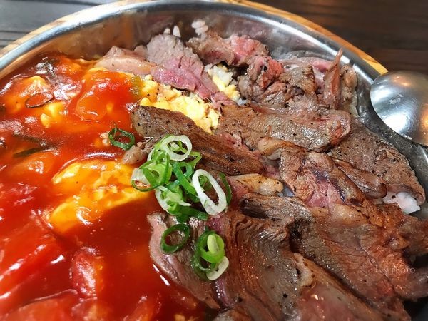 晨間朝食 極餓番茄滑蛋牛魔王