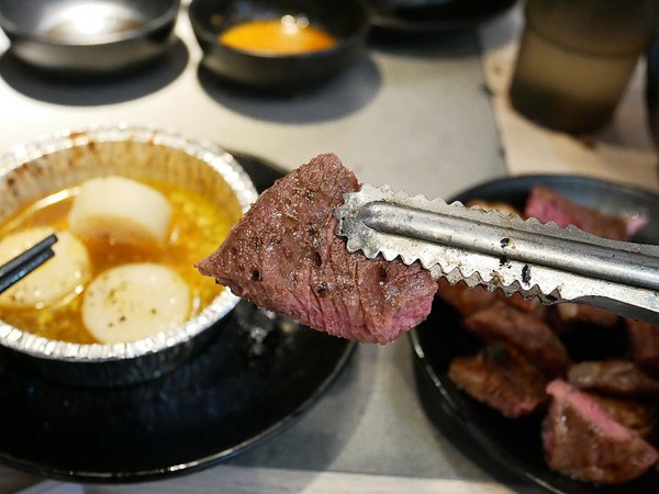 牙打燒肉:牙打燒肉-蘆洲長榮路上新開燒肉吃到飽 環境整潔明亮 餐點選擇多且食材新鮮 朋友聚餐的好地方