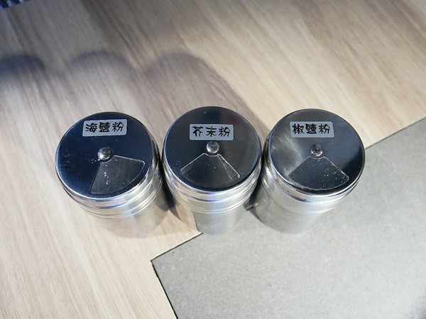 牙打燒肉:牙打燒肉-蘆洲長榮路上新開燒肉吃到飽 環境整潔明亮 餐點選擇多且食材新鮮 朋友聚餐的好地方