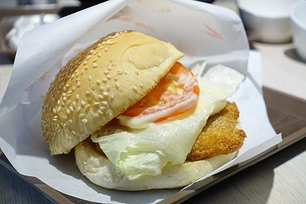 line_300138696851424.jpg line_300138696851424.jpg