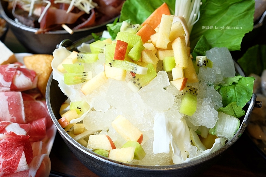 桃園火鍋 | 想吃鍋精緻百元火鍋。平價火鍋140元,爆量獨家蝦爆鍋、挫冰小火鍋,還附免費自助吧吃到飽! @蹦啾♥謝蘿莉 La vie heureuse