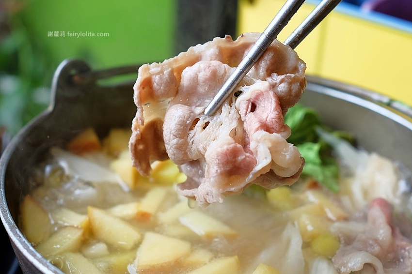 桃園火鍋 | 想吃鍋精緻百元火鍋。平價火鍋140元,爆量獨家蝦爆鍋、挫冰小火鍋,還附免費自助吧吃到飽! @蹦啾♥謝蘿莉 La vie heureuse