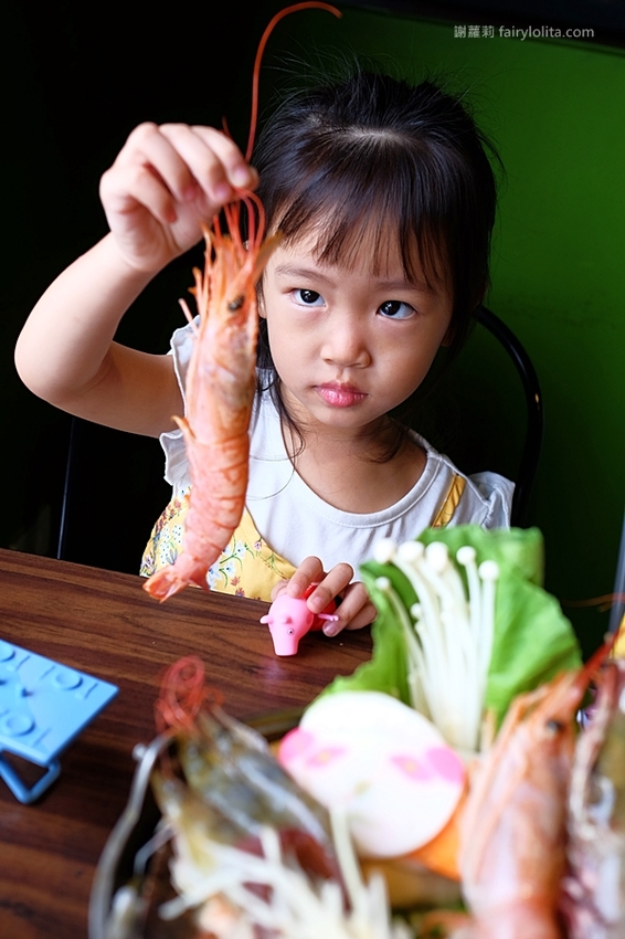 桃園火鍋 | 想吃鍋精緻百元火鍋。平價火鍋140元,爆量獨家蝦爆鍋、挫冰小火鍋,還附免費自助吧吃到飽! @蹦啾♥謝蘿莉 La vie heureuse