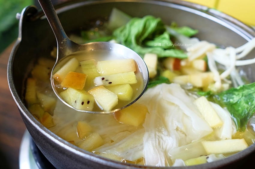 桃園火鍋 | 想吃鍋精緻百元火鍋。平價火鍋140元,爆量獨家蝦爆鍋、挫冰小火鍋,還附免費自助吧吃到飽! @蹦啾♥謝蘿莉 La vie heureuse