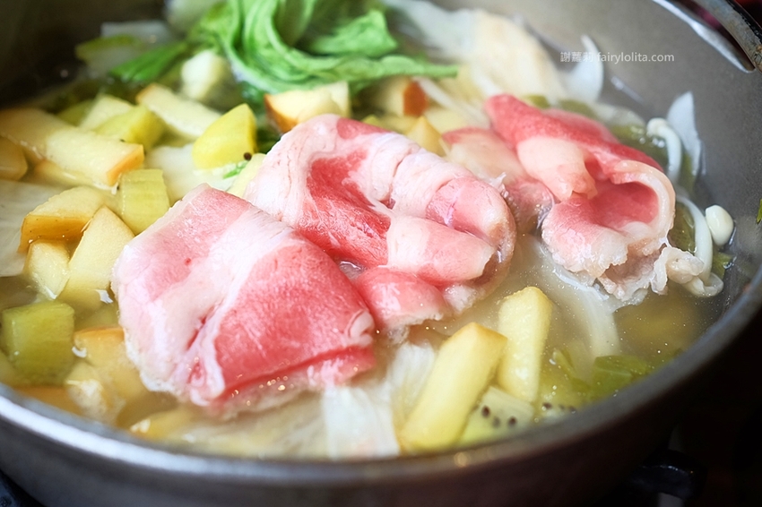 桃園火鍋 | 想吃鍋精緻百元火鍋。平價火鍋140元,爆量獨家蝦爆鍋、挫冰小火鍋,還附免費自助吧吃到飽! @蹦啾♥謝蘿莉 La vie heureuse