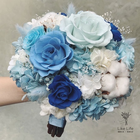 永生花捧花藍色永生玫瑰花新娘捧花.jpg