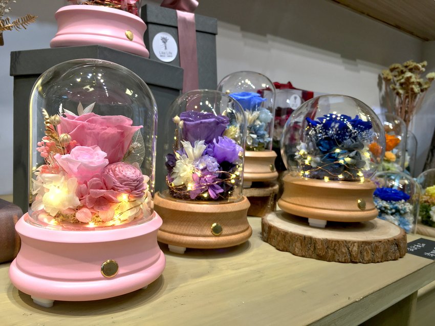 喜歡生活乾燥花,永生花,我不是他媽媽,行天宮,網路花店,送花,新娘捧花,婚禮布置,手腕花,花冠,盆栽,DIY,花藝課,韓系,乾燥花,花藝課