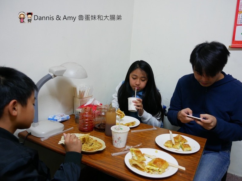 《新竹早餐推薦》美美早點。招牌雙蛋蛋餅真的不錯吃。2019最新菜單價格分享︱新竹民生路美食（ 影片）