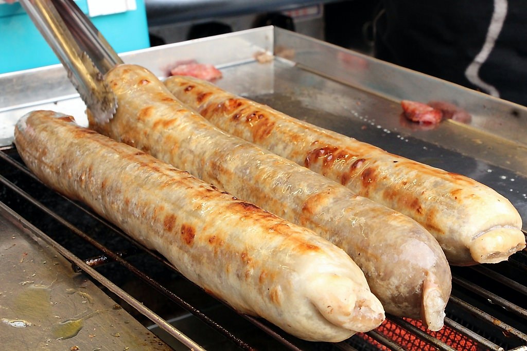 烏日巧之房傳統小吃,美味餐車趴趴走!手工花生糯米腸與現場必吃脆皮大腸!!!! - 微笑Joe幸運