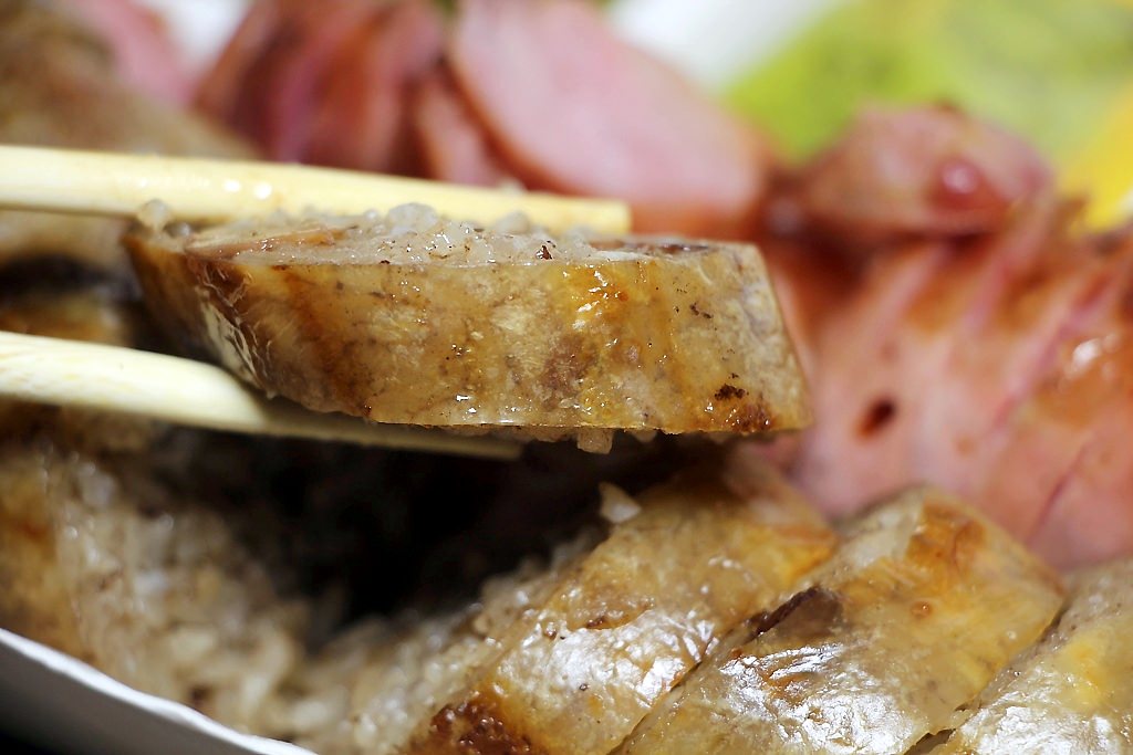 烏日巧之房傳統小吃,美味餐車趴趴走!手工花生糯米腸與現場必吃脆皮大腸!!!! - 微笑Joe幸運