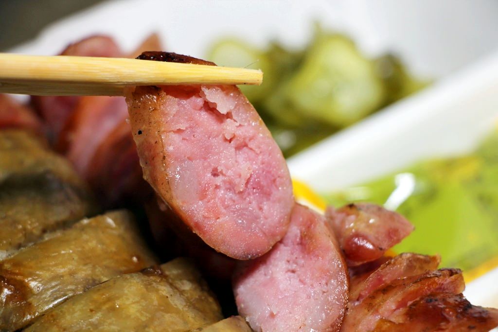 烏日巧之房傳統小吃,美味餐車趴趴走!手工花生糯米腸與現場必吃脆皮大腸!!!! - 微笑Joe幸運