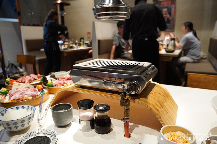 台中西區【台中燒肉推薦】KoDō和牛燒肉-公益店｜專人代烤和牛套餐、生日贈蛋糕飲品、公益路人氣燒烤店。台中燒烤