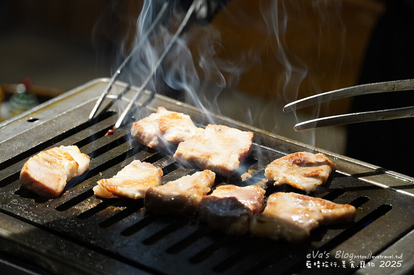 台中西區【台中燒肉推薦】KoDō和牛燒肉-公益店｜專人代烤和牛套餐、生日贈蛋糕飲品、公益路人氣燒烤店。台中燒烤