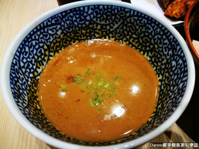『桃園台茂購物中心美食』豚骨一燈/限量錦繡龍蝦沾麵/東京拉麵之王麵屋一燈姊妹品牌 - Darren蘋果樹旅遊玩樂誌