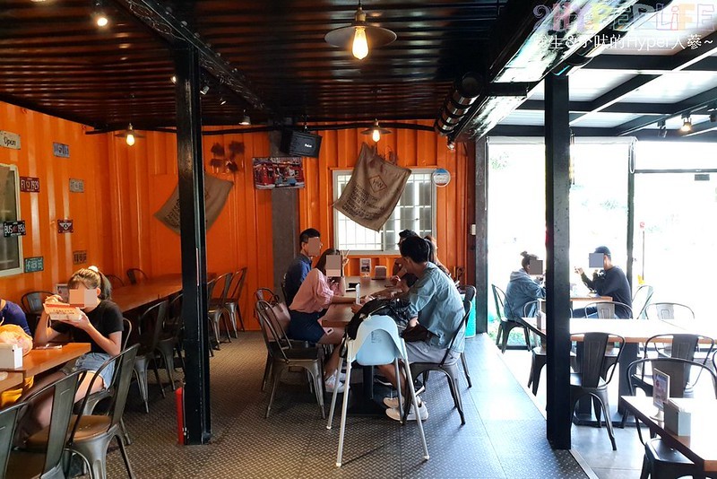 Doo Coffee│以法鬥為主題的苗栗公館景觀咖啡廳,法鬥拿鐵狗頭飄浮在咖啡上萌度破表! @強生與小吠的Hyper人蔘~