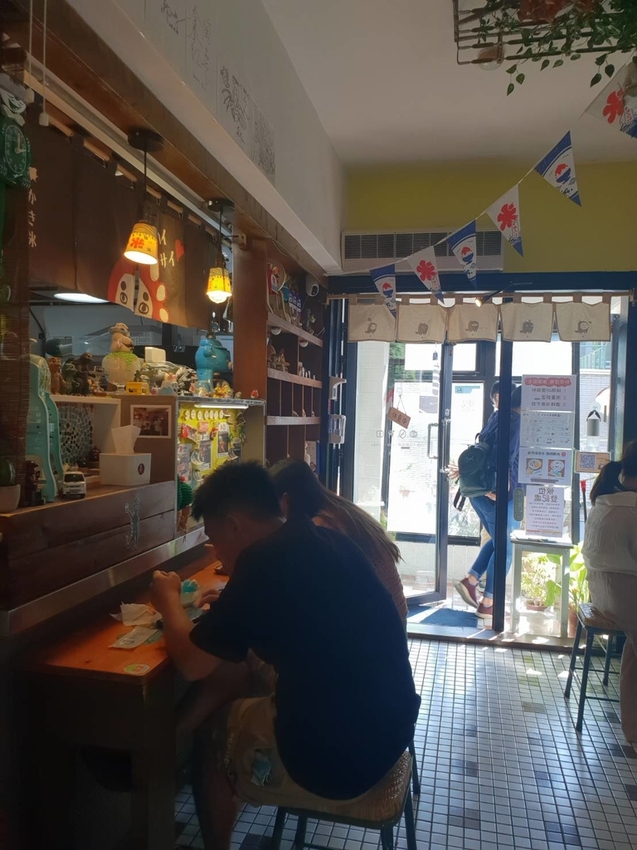 【花蓮.市區】夏季消暑好店。浪花丸超可愛冰品。寵物友善咖啡廳可落地