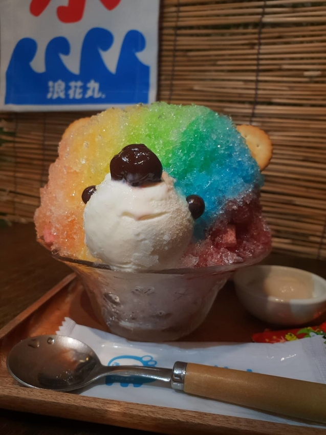 【花蓮.市區】夏季消暑好店。浪花丸超可愛冰品。寵物友善咖啡廳可落地