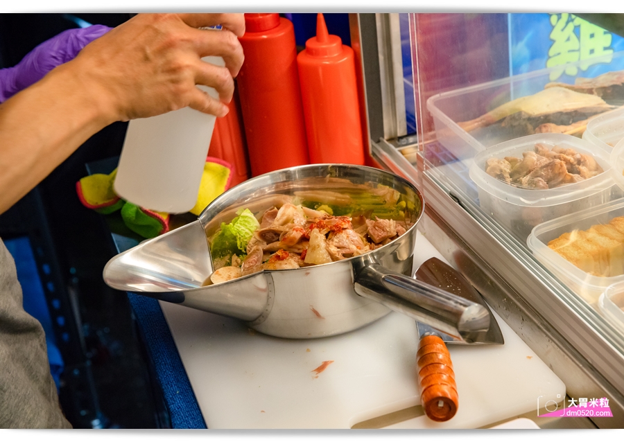 高雄必吃鹽水雞,夏日消暑料理推薦,鮮鹽堂泰式鹽水雞,七賢店,高雄首間94宵夜場,填滿每個飢餓的夜晚,高雄七賢路美食, - 大胃米粒 DAVID & MILLY