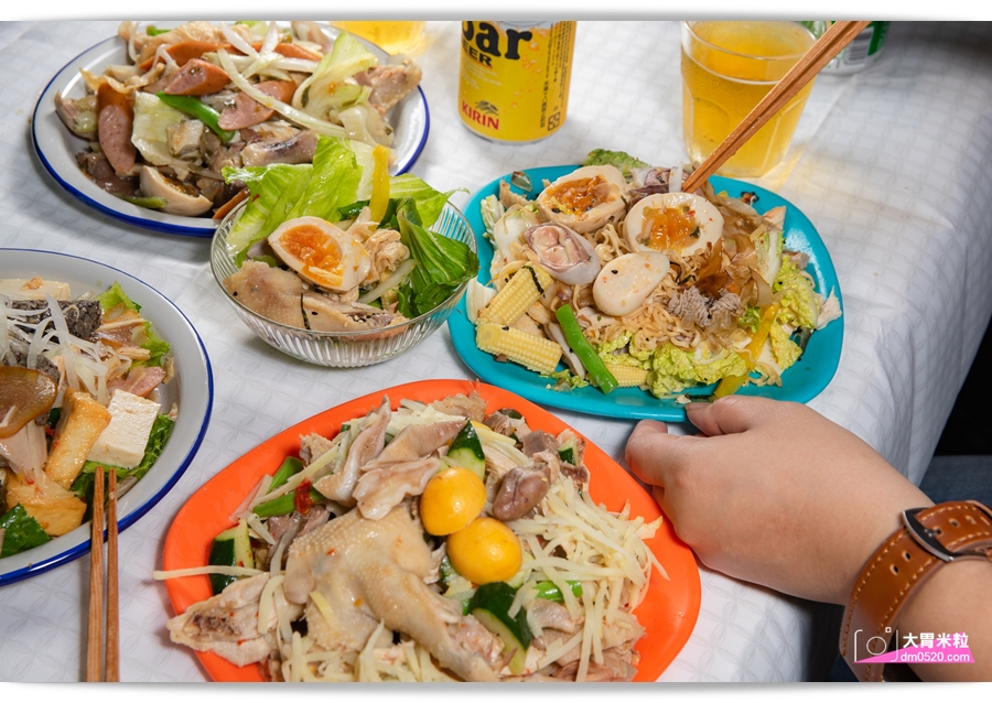 高雄必吃鹽水雞,夏日消暑料理推薦,鮮鹽堂泰式鹽水雞,七賢店,高雄首間94宵夜場,填滿每個飢餓的夜晚,高雄七賢路美食, - 大胃米粒 DAVID & MILLY