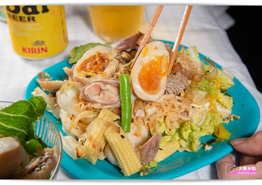 高雄必吃鹽水雞,夏日消暑料理推薦,鮮鹽堂泰式鹽水雞,七賢店,高雄首間94宵夜場,填滿每個飢餓的夜晚,高雄七賢路美食, - 大胃米粒 DAVID & MILLY