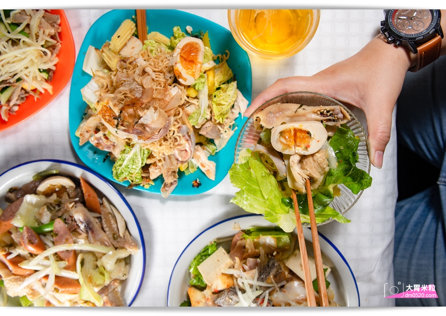 高雄必吃鹽水雞,夏日消暑料理推薦,鮮鹽堂泰式鹽水雞,七賢店,高雄首間94宵夜場,填滿每個飢餓的夜晚,高雄七賢路美食, - 大胃米粒 DAVID & MILLY