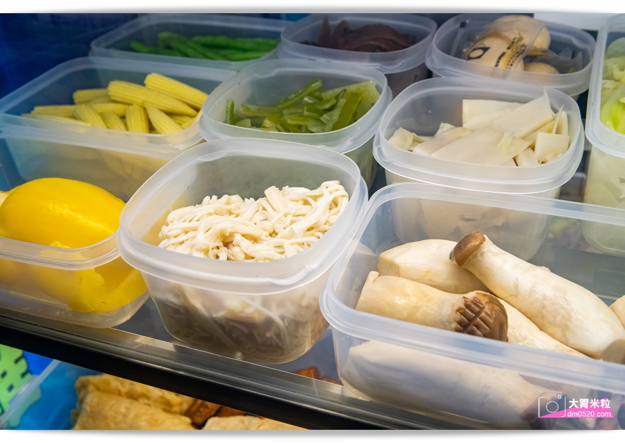 高雄必吃鹽水雞,夏日消暑料理推薦,鮮鹽堂泰式鹽水雞,七賢店,高雄首間94宵夜場,填滿每個飢餓的夜晚,高雄七賢路美食, - 大胃米粒 DAVID & MILLY