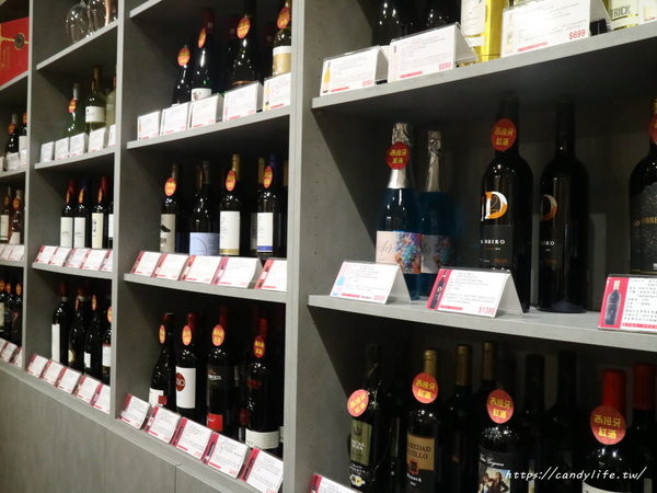 Lovewine葡萄酒專賣店&法式餐廳:台中美食│Love Wine葡萄酒專賣店&法餐酒館〃美食配紅酒,還有專利品酒鮮飲機,紅酒一杯25元起~