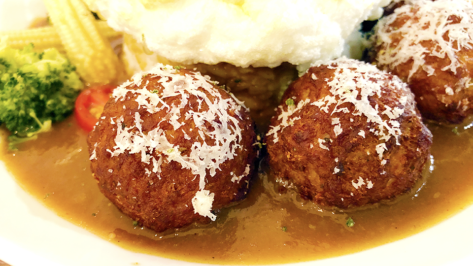 白雲爆蛋肉丸咖哩什麼是蛋澳式早午餐 eggy,什麼是蛋澳式早午餐,松山區美食,我不是他媽媽,北海道湯咖哩,銀兔湯咖哩,門司燒きカレー咖哩,東京咖哩,咖哩歐姆蛋,溫泉蛋