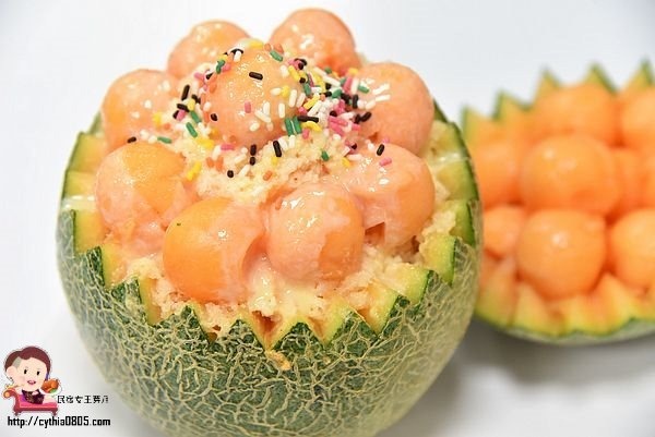 桃園龍潭美食-灰熊QQ-哈密瓜恐龍蛋太吸晴啦，夏日冰品開始大作戰 @民宿女王芽月-美食.旅遊.全台趴趴走