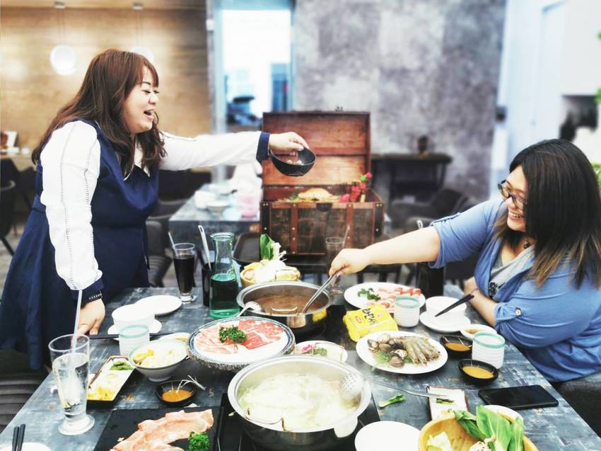 桃園美食-9Floor玖樓鍋物料理-閨蜜套餐物超所值,蒲島太郎的寶藏箱好仙氣 (邀約) @民宿女王芽月-美食.旅遊.全台趴趴走